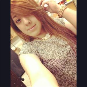 F 21 LEOPARD SHORT SLEEVE TOP WITH FRONT POCKET